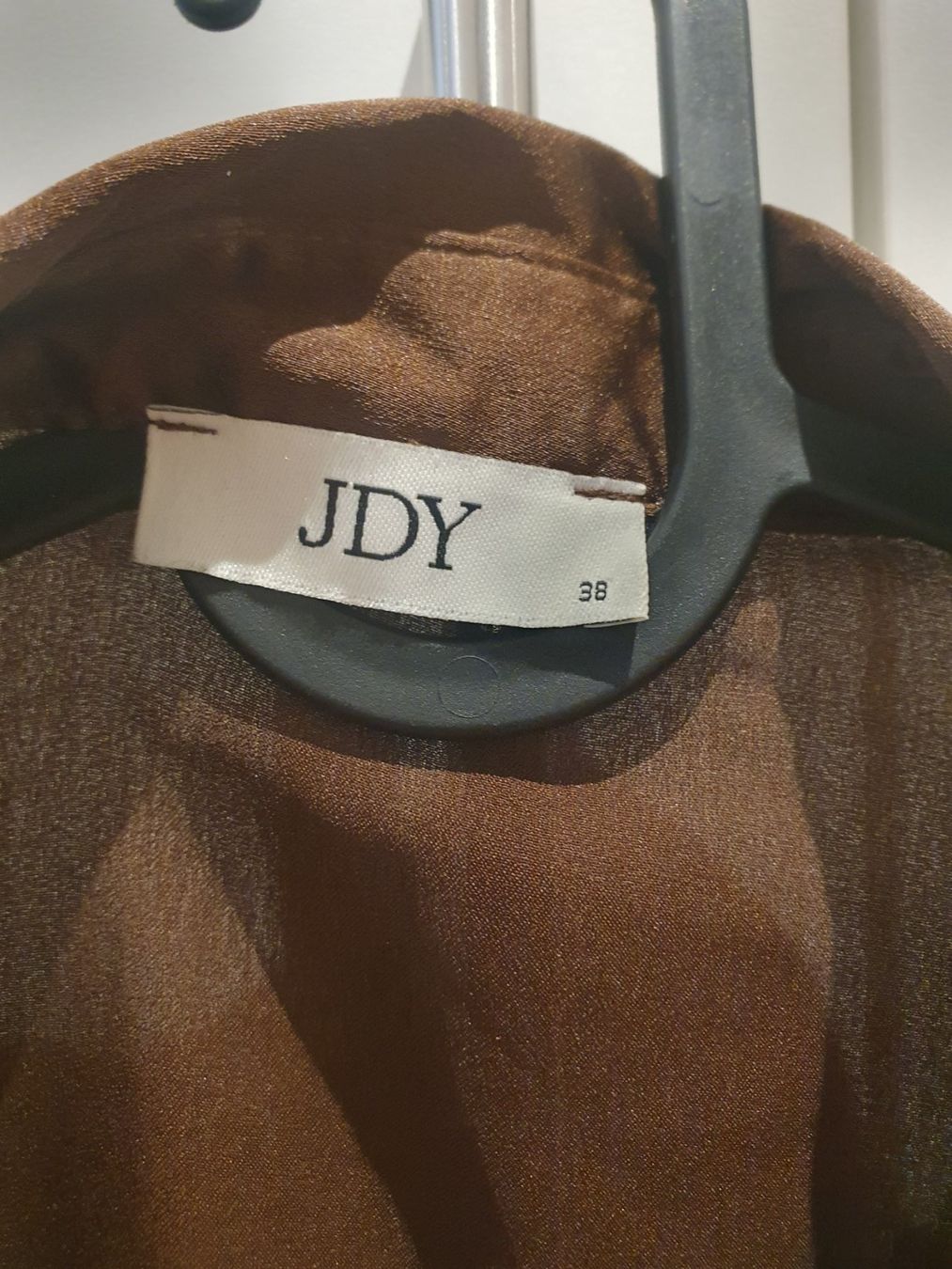 Only Blusen: Only JDY Schicke braune Bluse Gr. M – Gebraucht aus Arth von frey1993 3