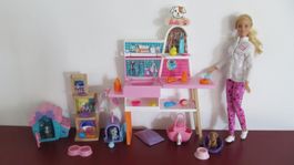 Barbie Tierpflege / Salon ( Hunde + Katze ) mit viel Zubehör