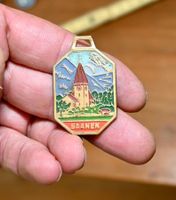 VINTAGE Saanen  SCHLÜSSEL anhänger - emailliert