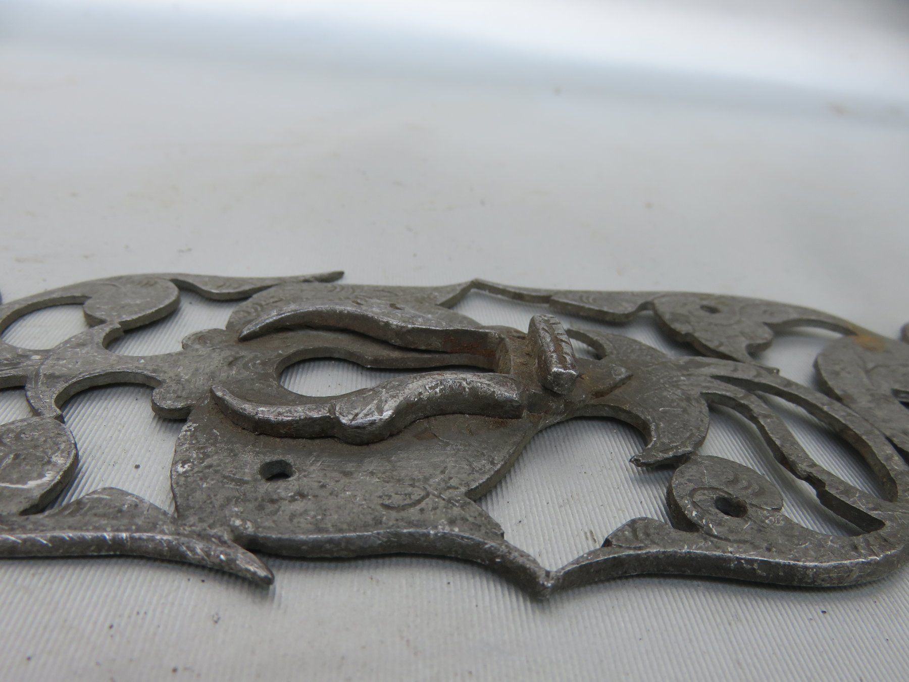 Cadenas: ANTIKES SCHLÜSSELSCHILD – D'occasion à BERN par erassmusvonrotterdam 3