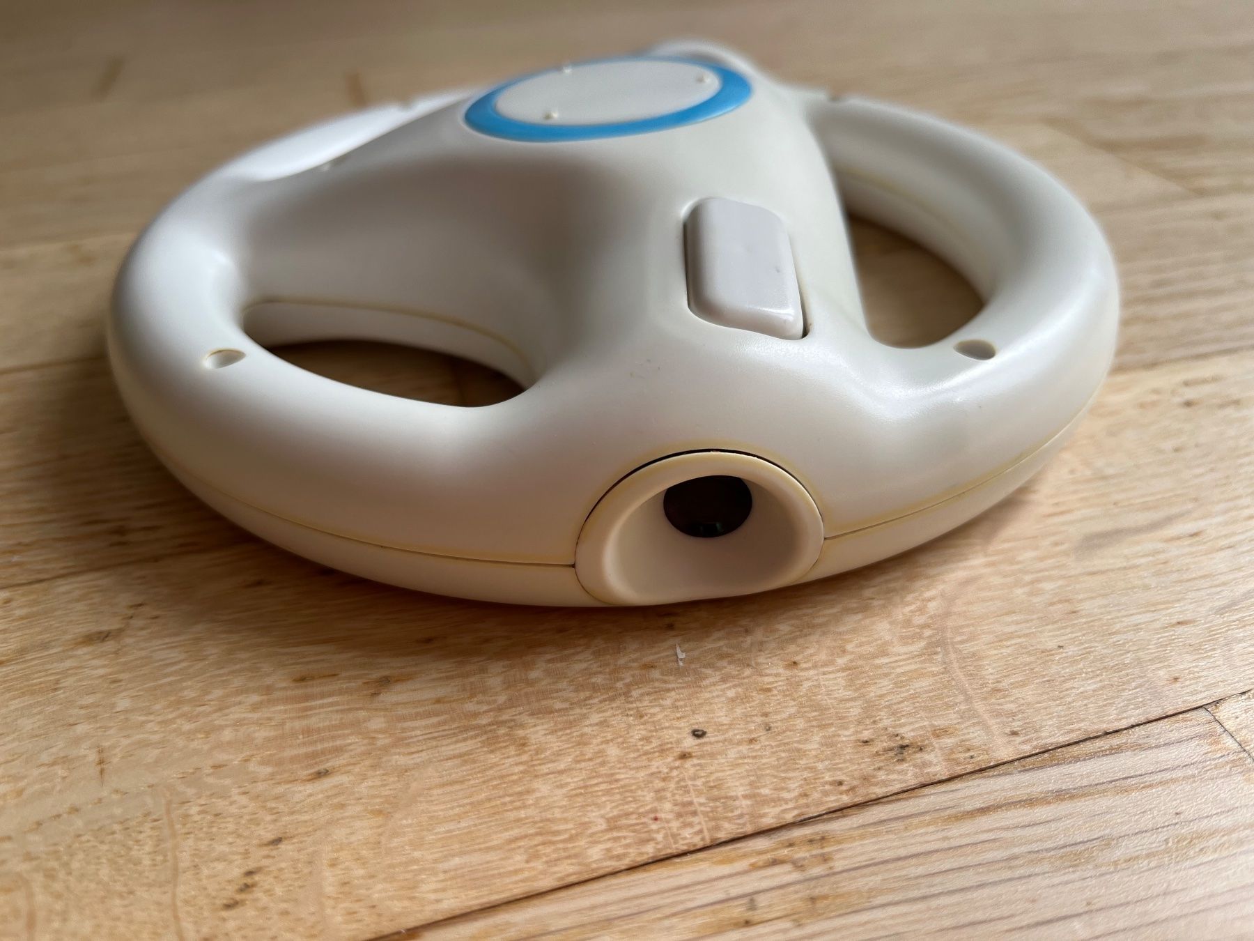 Nintendo Controller: Wii Lenkrad und Schutzhülle – Usato da Basel venduto da Laserjay 2