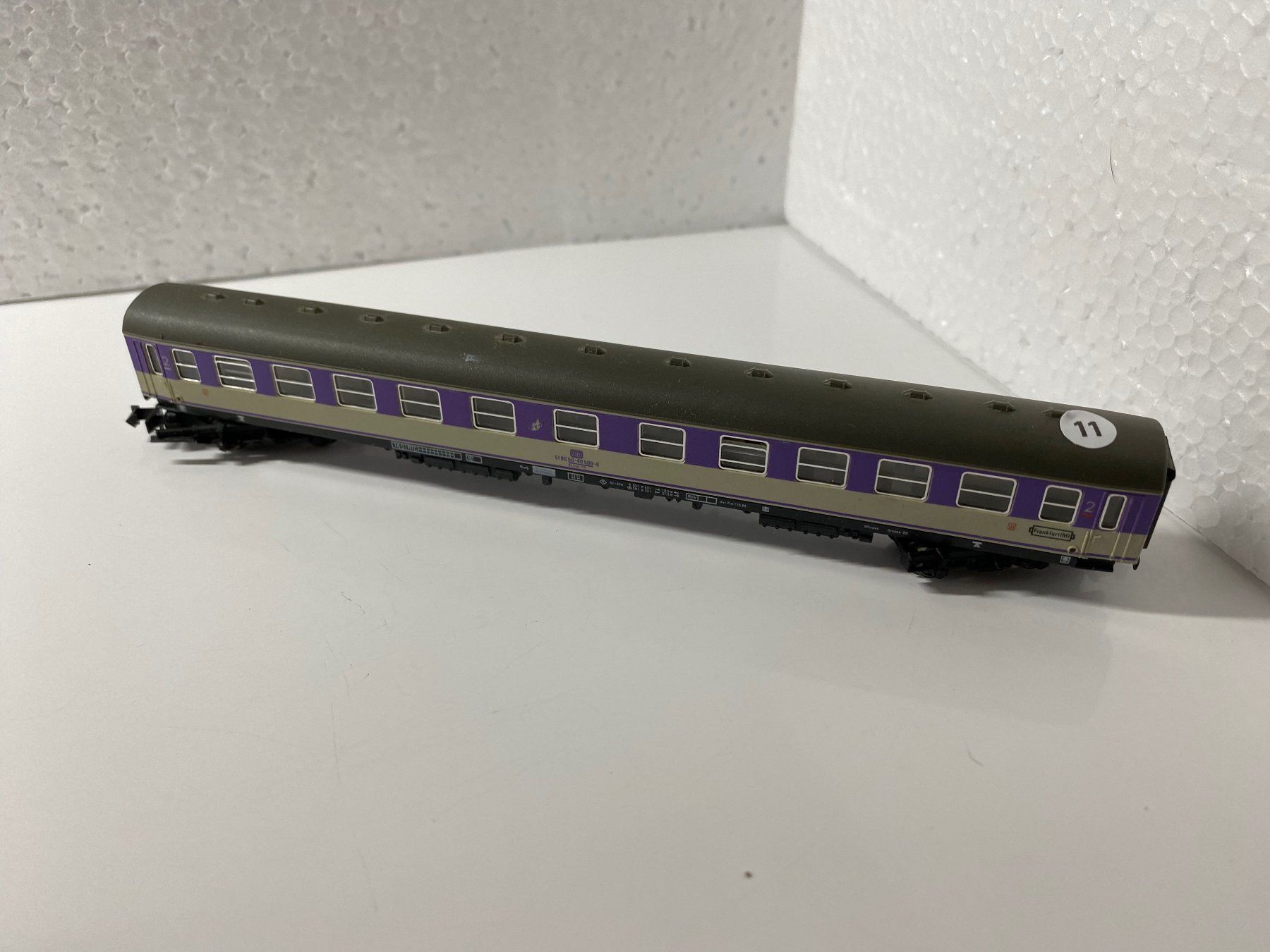 Fleischmann Modellini di ferrovie: DB Waggon Spur N Fleischmann Kratzer-Kleber 11 – Difettoso da Kerzers venduto da tisyayasuBE