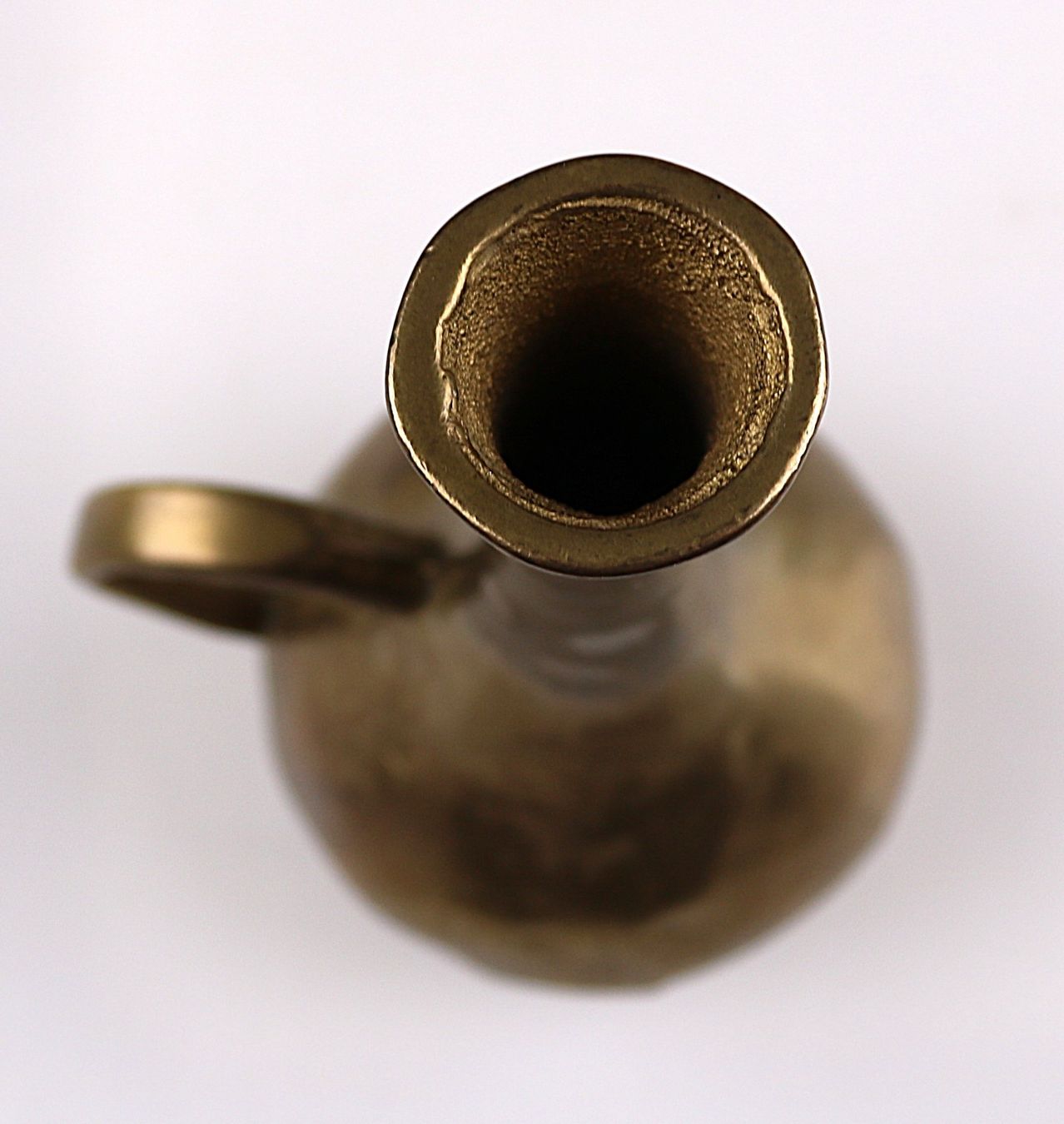 Vasen & Gefässe: Kleine Messingvase mit Henkel – Gebraucht aus Volketswil von brockipfannenstil 5