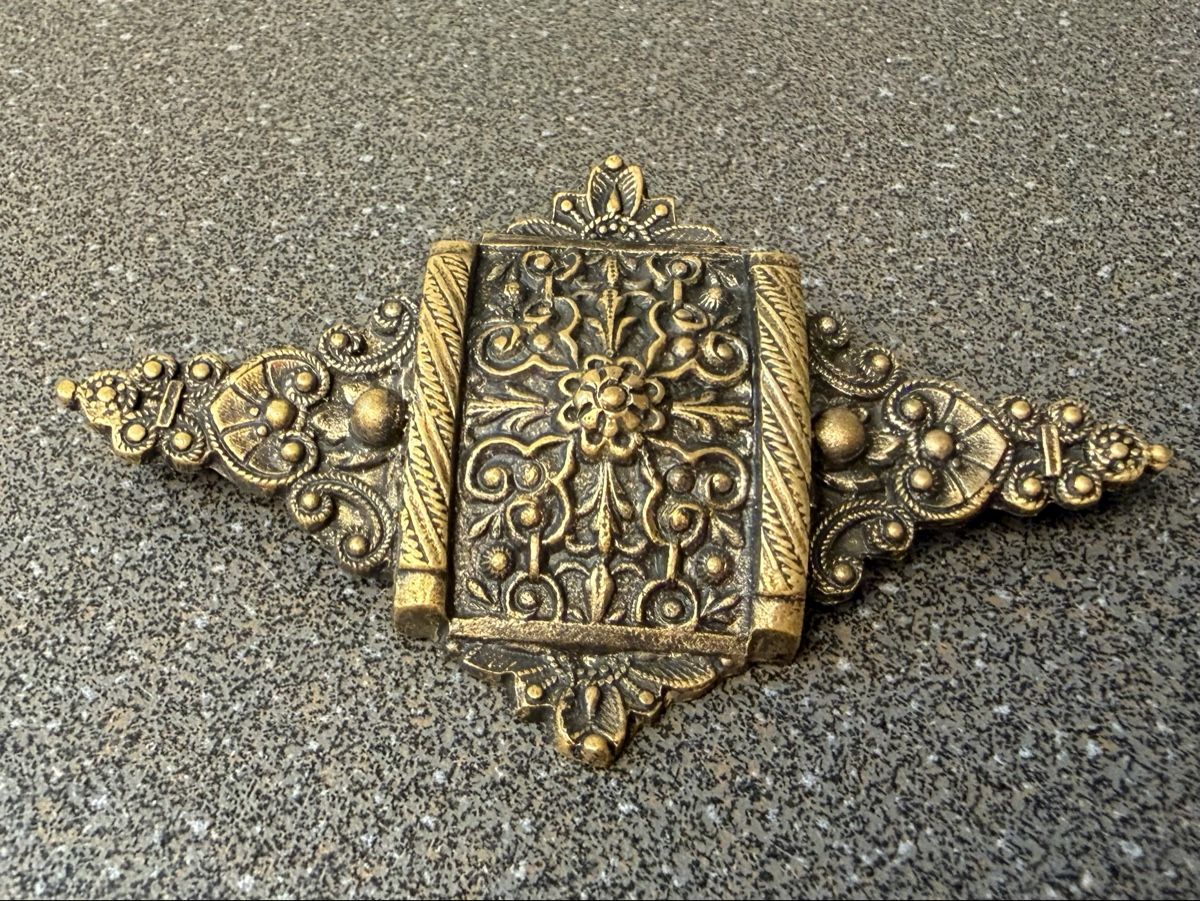 Broches & Aiguilles: Antike Brosche – D'occasion à Lamone par LaCantinaMagica 1