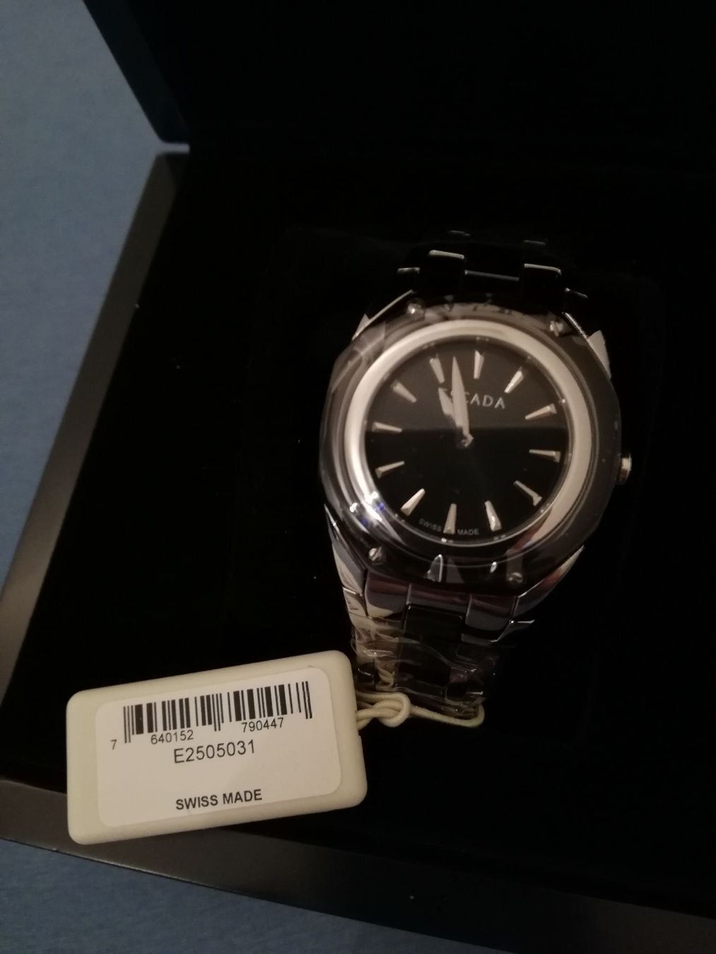 Escada Orologi: Escada Damenuhr NEU – Nuovo e nell'imballaggio originale da Winterthur venduto da Tinot 1