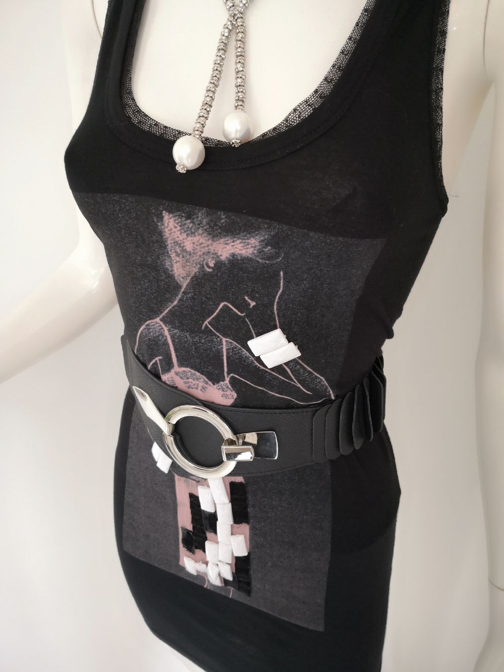 Mango Tops: 🤩MANGO TOP SCHWARZ MIT DRUCK & PERLEN – Neuf (Voir description) à Olten par Naja-Twins-Twins 5