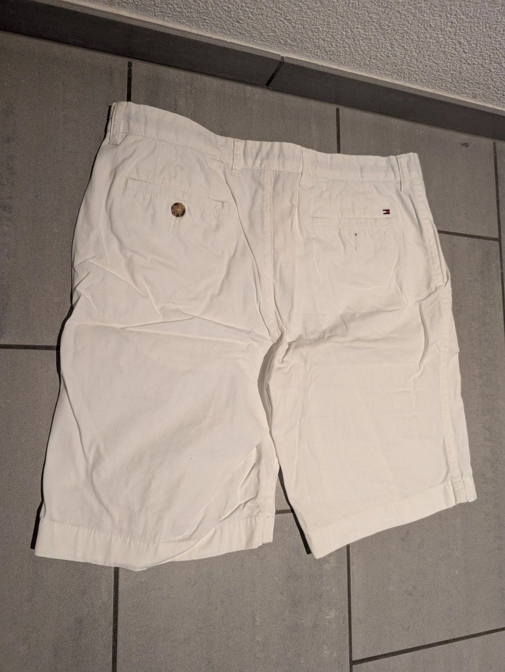 Tommy Hilfiger Pantaloni: *** Shorts der Marke "Tommy Hilfiger" *** – Usato da Wollerau venduto da R3D3X3 1