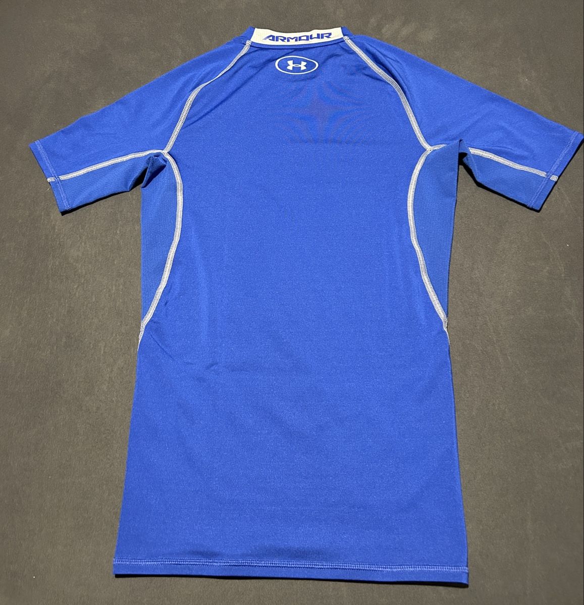 Lotti di vestiti: Under Armour Set Grösse S/M – Usato da Allschwil venduto da Rae118
