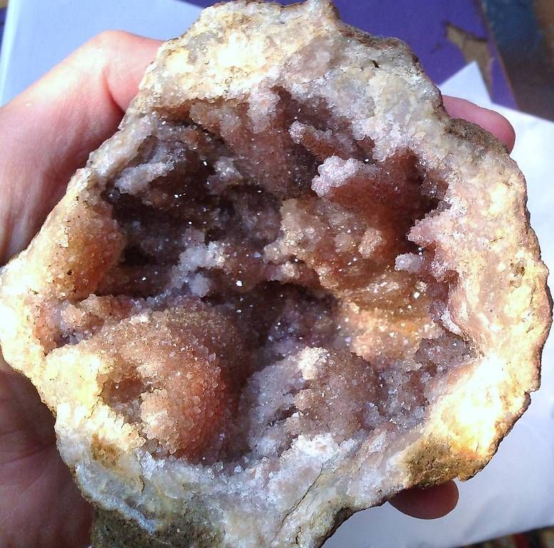 Minerali & Pietre curative: géode d'améthyste brute avec stalagmites du maroc – Usato da Vevey venduto da zabounetta 4