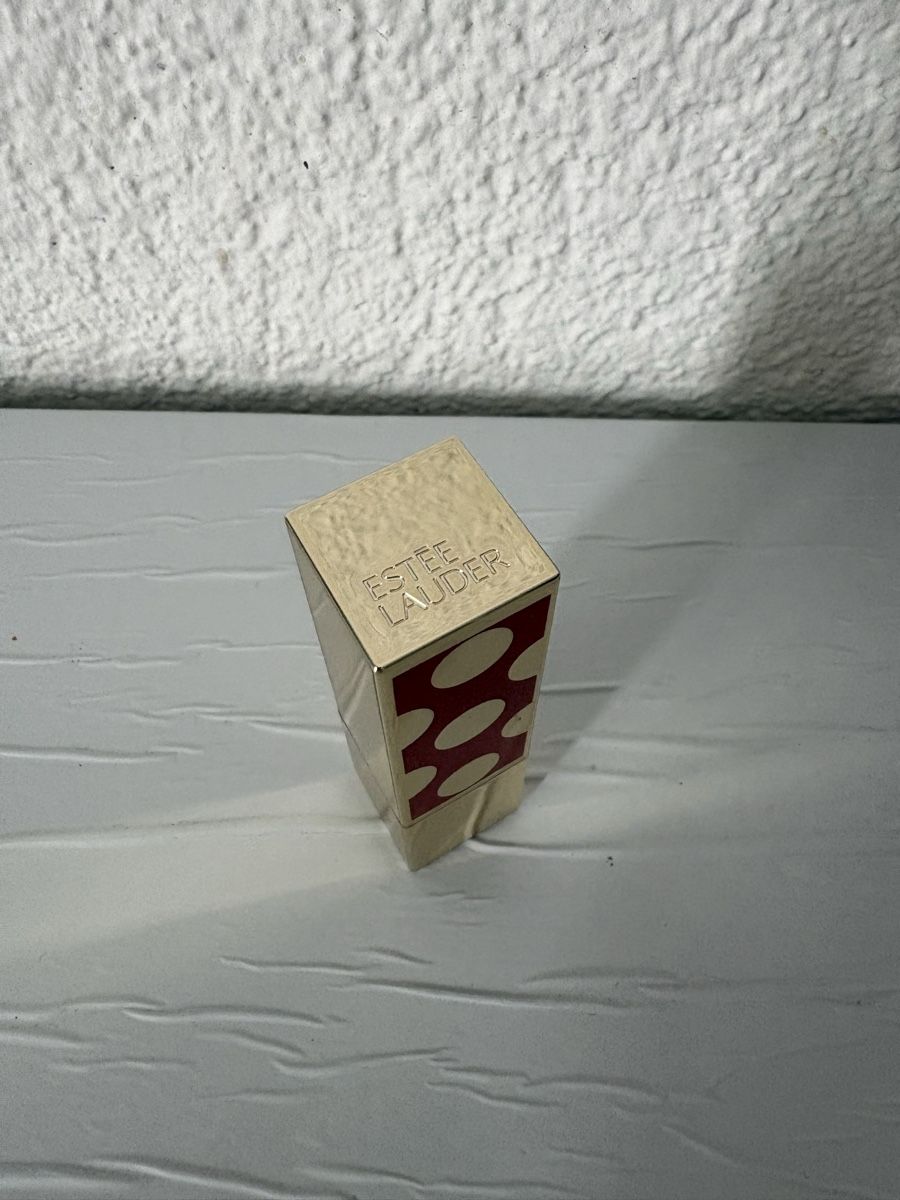 Estée Lauder Maquillage: Estée Lauder Sculpting Lipstick  – Neuf (Voir description) à Münchenstein par cyoni 1