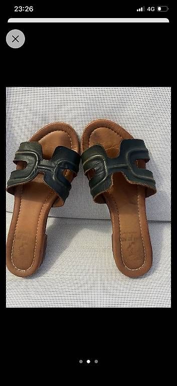 Scarpe da donna: Leder-Pantoletten Gr. 38  Dunkelgrün – Usato da Rorschach venduto da Lauraq12 1