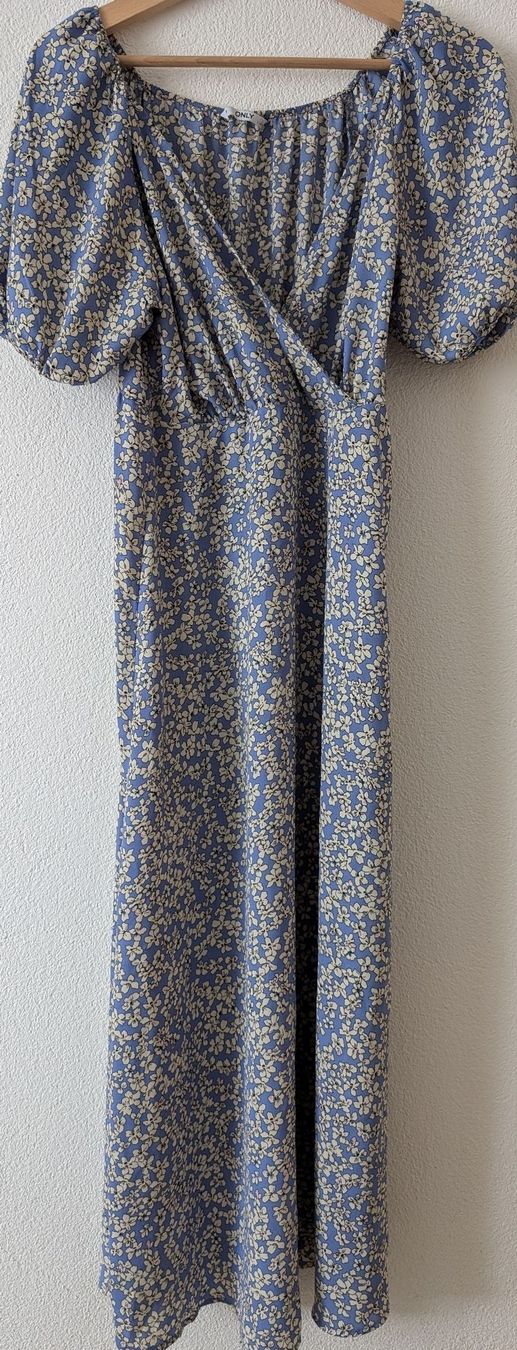 Only Vestiti: Kleid von ONLY, Grösse S – Nuovo (secondo la descrizione) da Sachseln venduto da sunday_rose91
