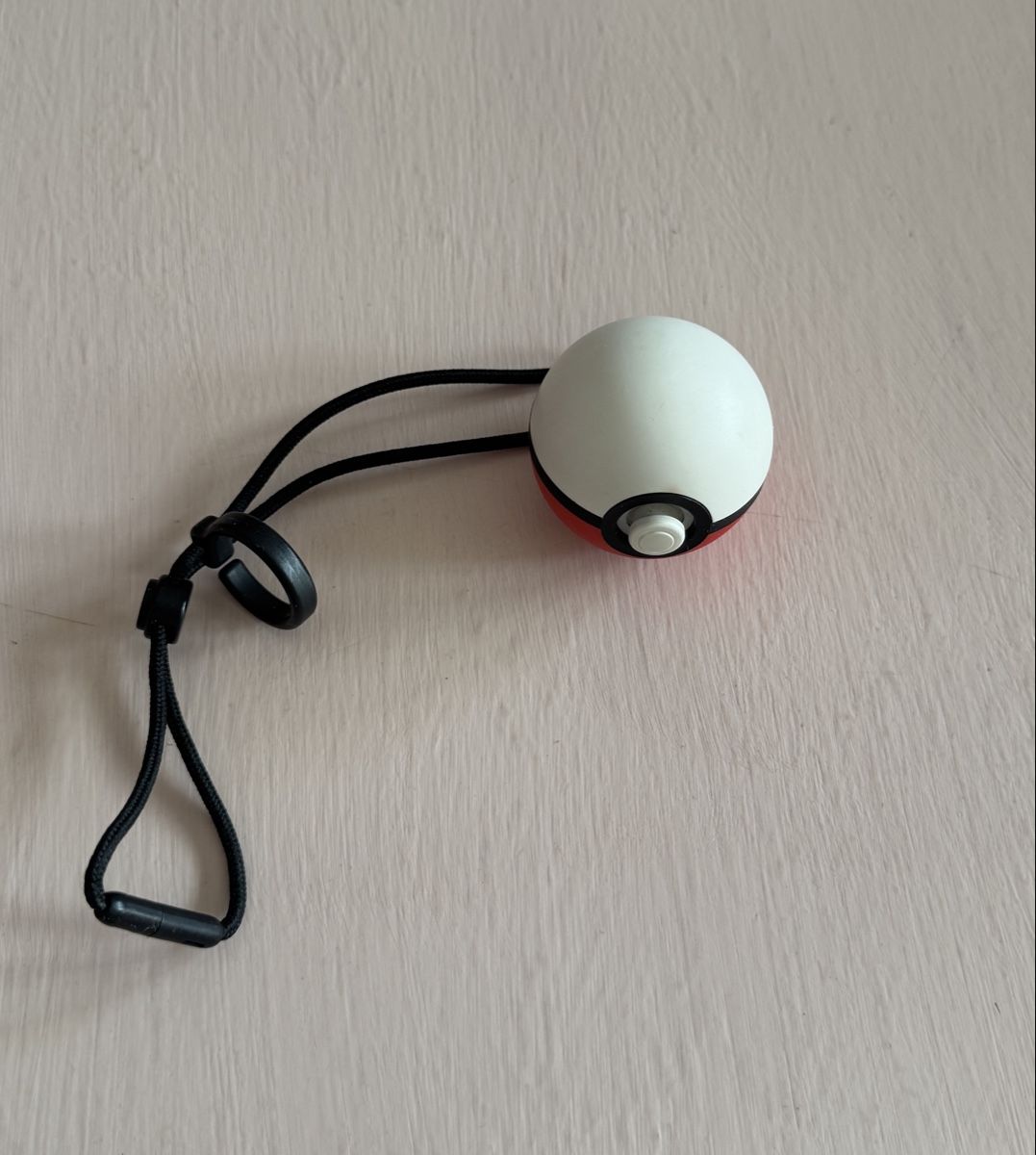 Nintendo Konsolen: Nintendo Switch Poké Ball Plus Controller Pokémon – Gebraucht aus Birsfelden von Vossi2 2