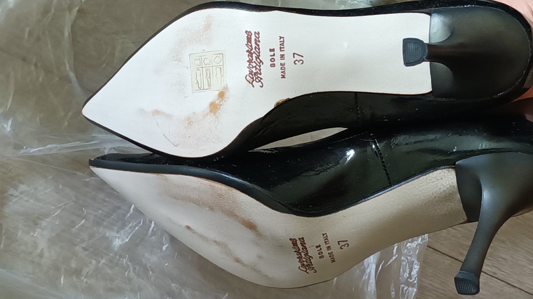 Scarpe da donna: Élégantes chaussures AP – Usato da Chêne-Bougeries venduto da FamilleGanev 2