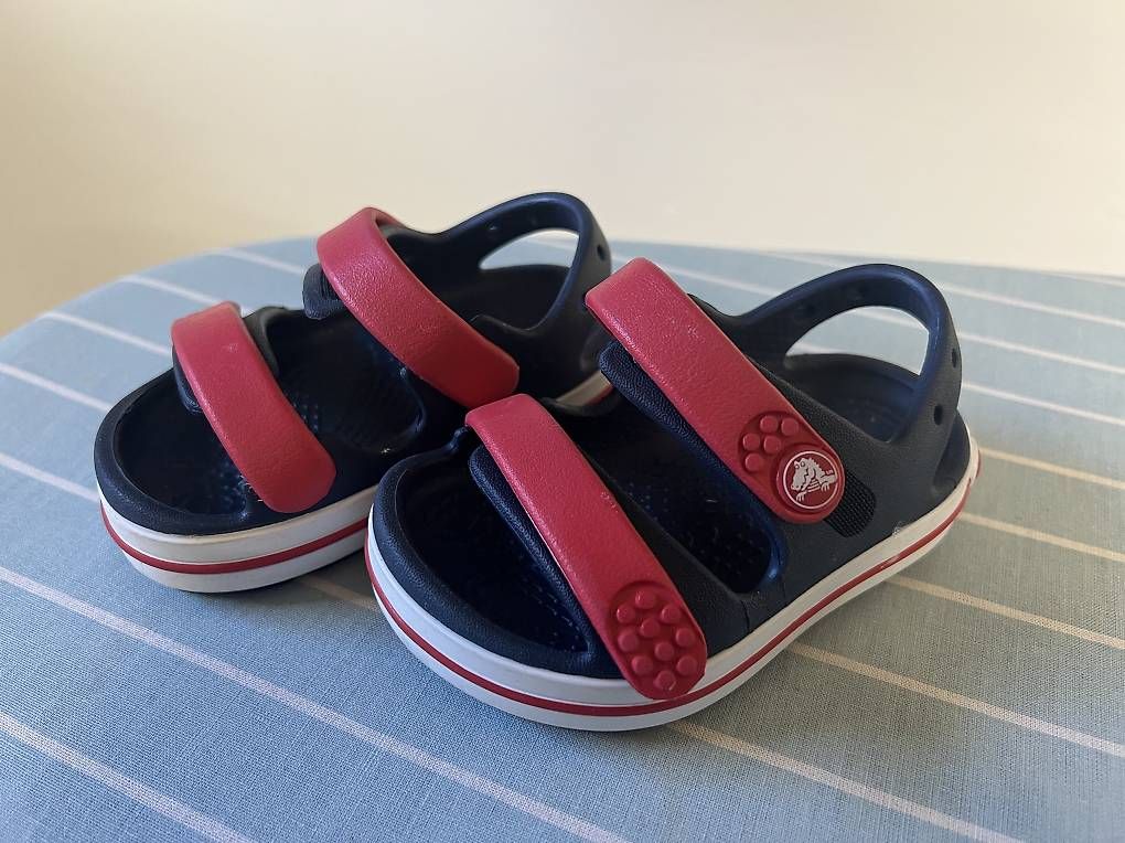 Crocs Scarpe per ragazzi: Crocs Gr. 4 (19/20) – Usato da Glarus venduto da tuwasduliebst 2