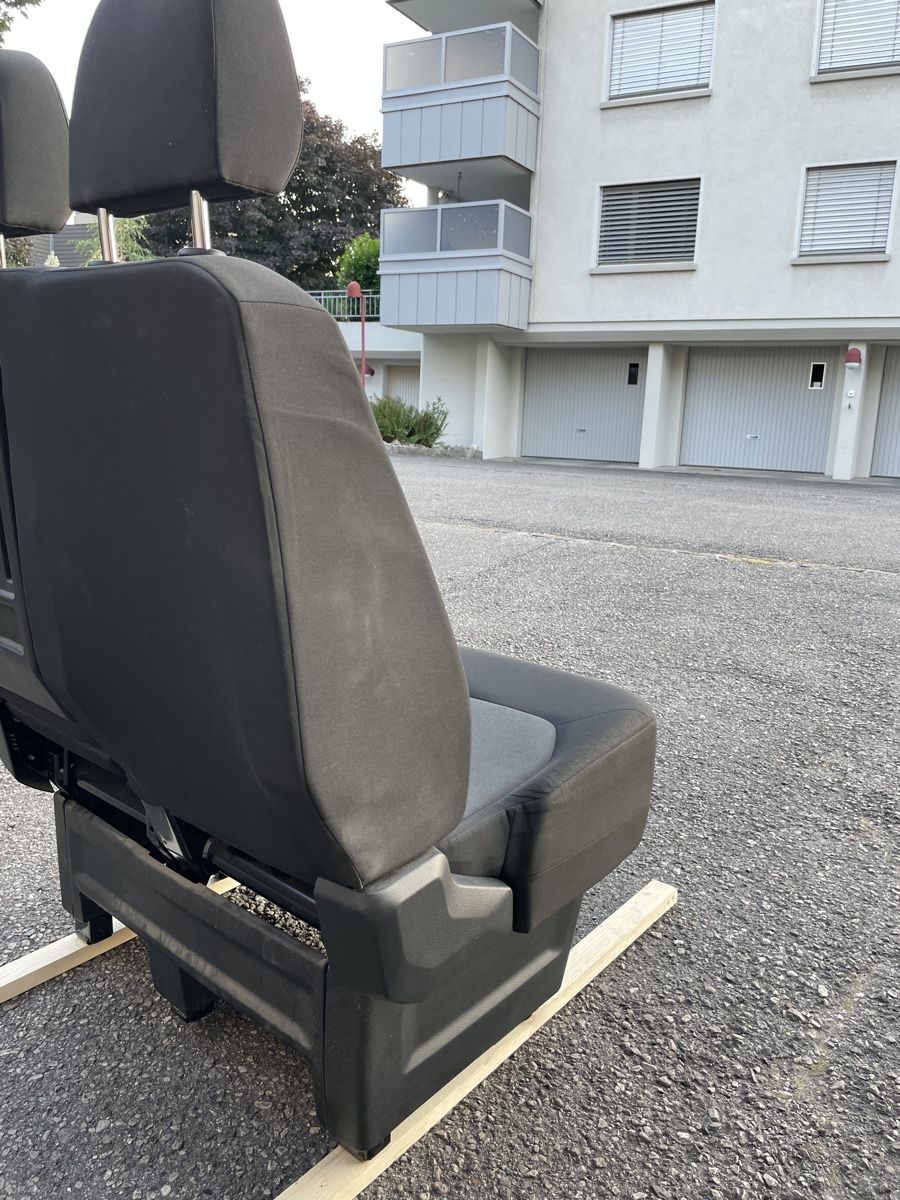VW Altri accessori per camping: VW Crafter II - Doppelsitzbank – Usato da Berneck venduto da cel_q9gy 4