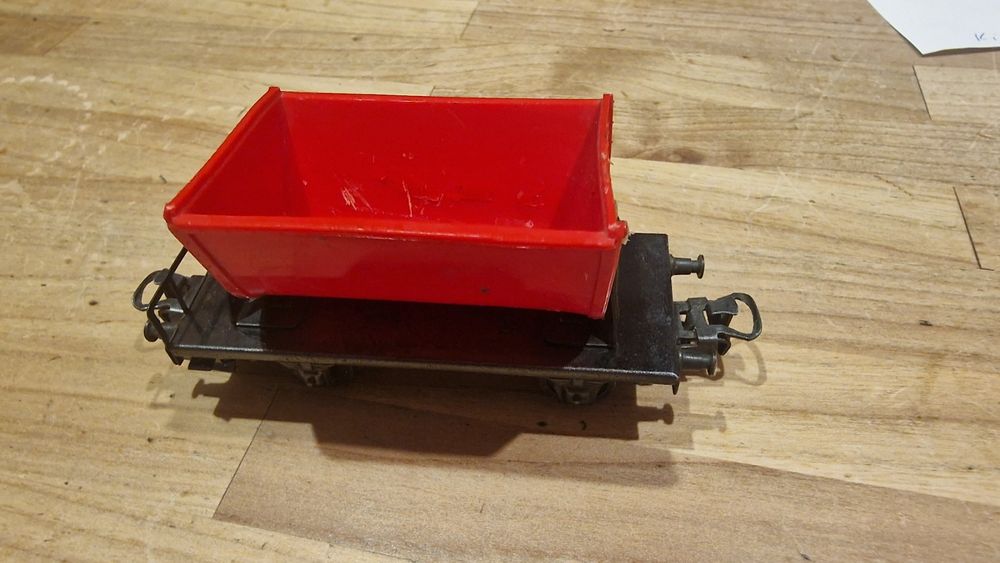 Märklin Loorenwagen rot 1