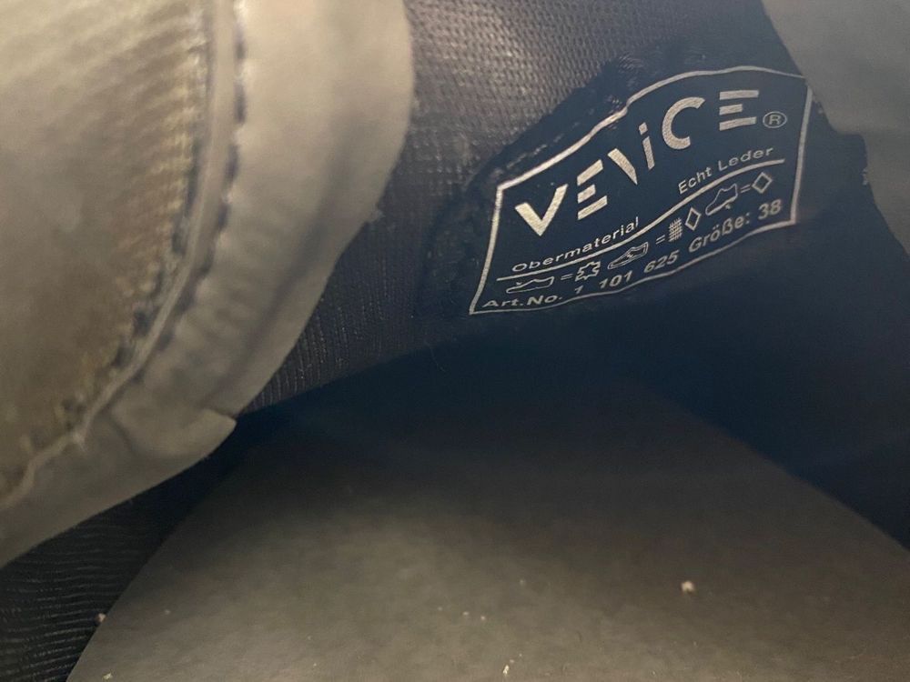 Damenschuhe: Schöne Wildleder Schuhe,  Gr. 39 – Gebraucht aus Olten von Dickbrave 4