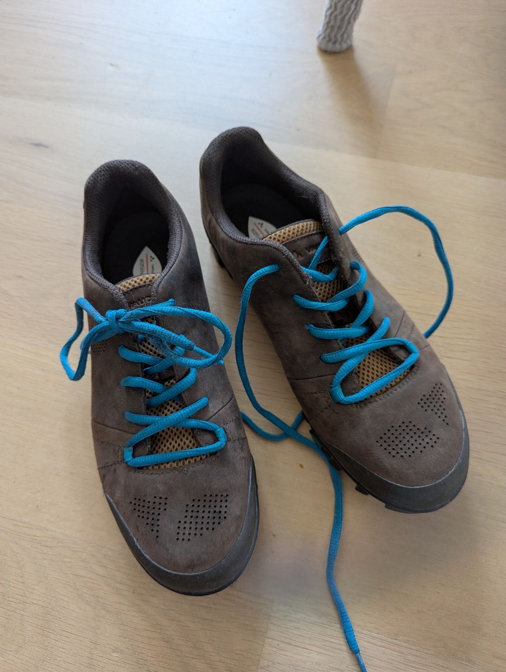 Herrenschuhe: Vaude Bikeschuhe + Shimano Klickpedale – Gebraucht aus Adetswil von Gitanes77