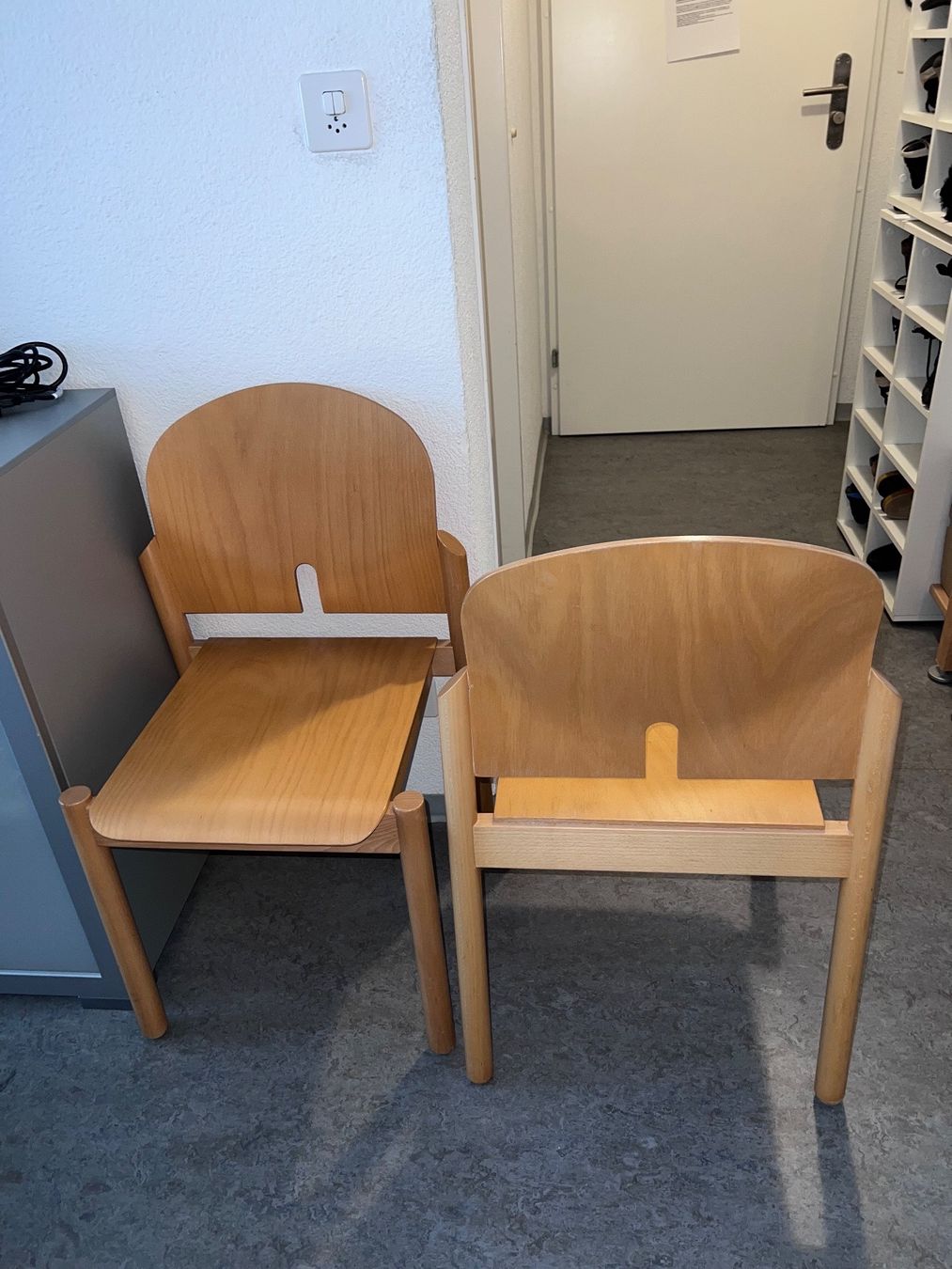 Dietiker Stühle: Dietiker Stühle – Gebraucht aus Neuhausen von Ematrix 3