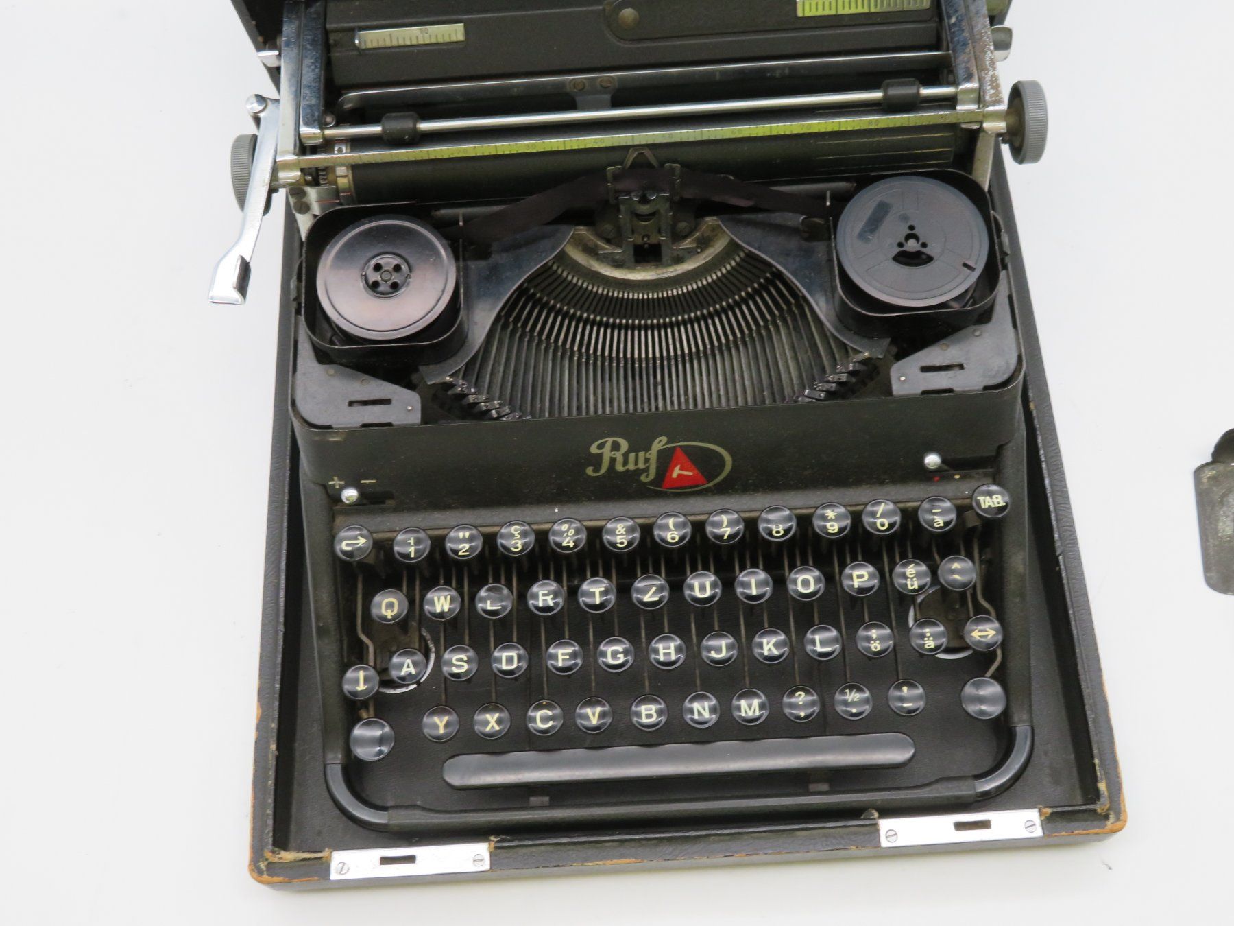 Schreibmaschinen: Vintage Ruft Schreibmaschine – Gebraucht aus Reinach BL von WBZ-Flohmarkt