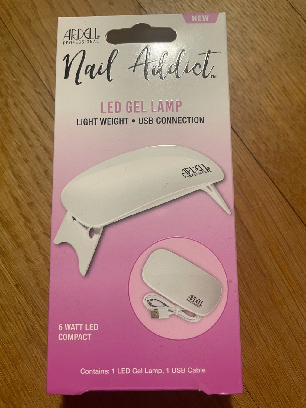 Lampade: Ardell Nail Addict - Led Gel Lamp – Usato da Aarau venduto da Chicca2006