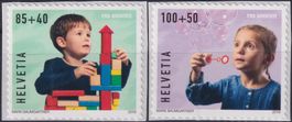 2018, PJ: J422A+J423A Einzelmarken (Kindheit) postfrisch **.