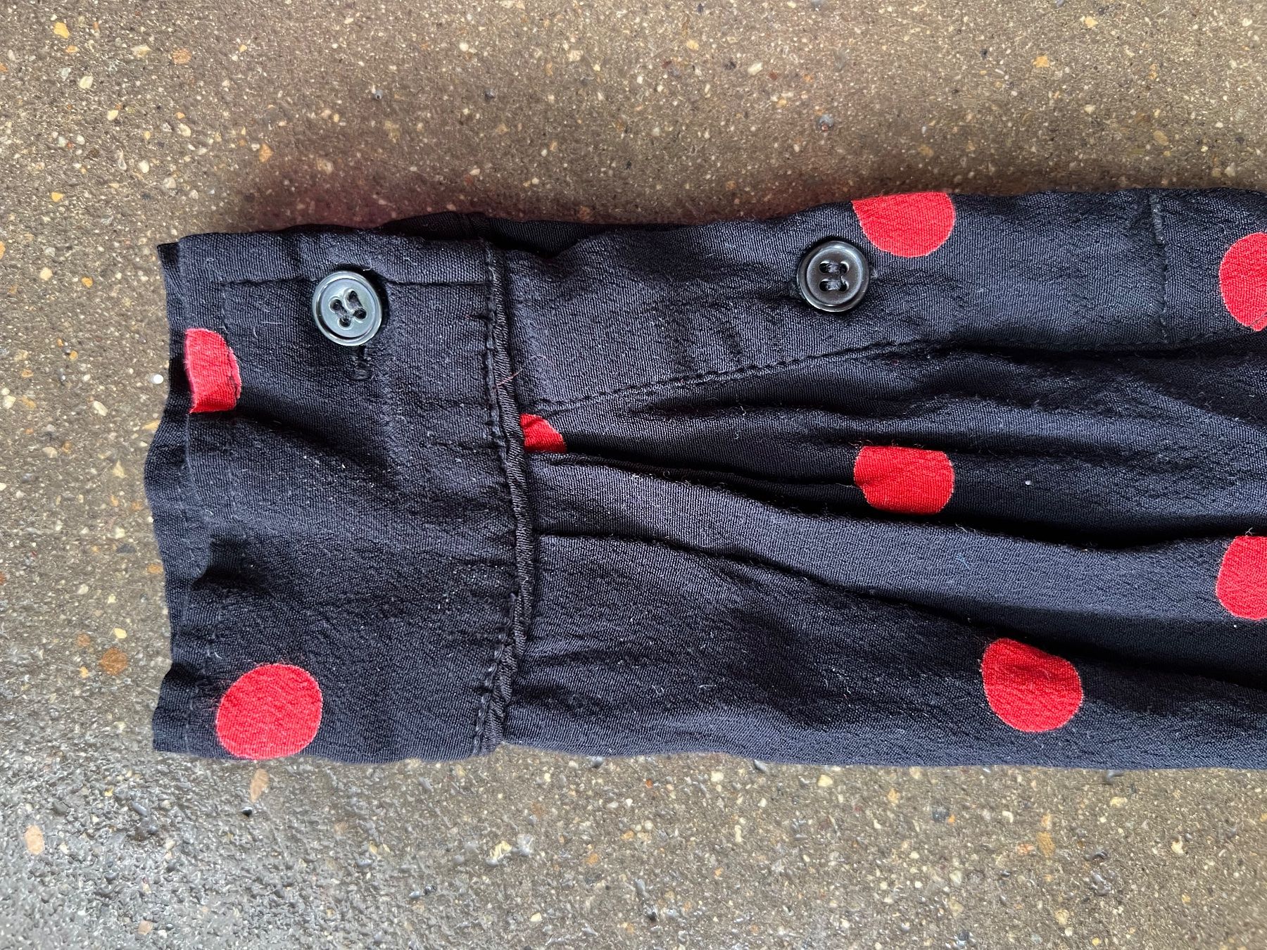 Camicette: Polka Dots Bluse aus Viskose – Usato da Windisch venduto da orangepanter 3