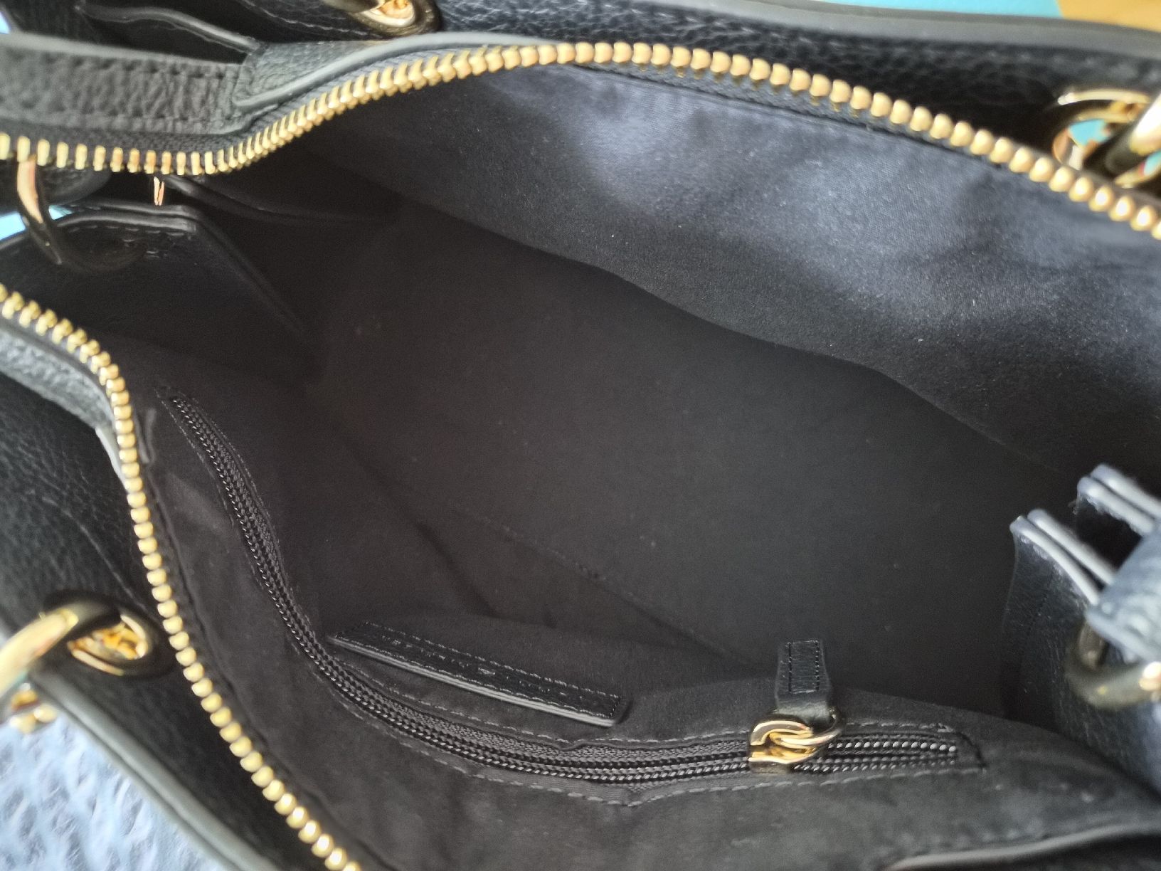 Tommy Hilfiger Borse da donna: Schwarze Tommy Hilfiger Handtasche  – Nuovo (secondo la descrizione) da Naters venduto da yvi21 2