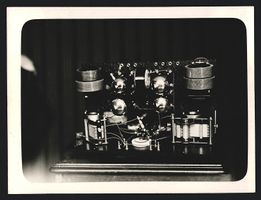 2 Fotografien Transistor-Verstärker mit