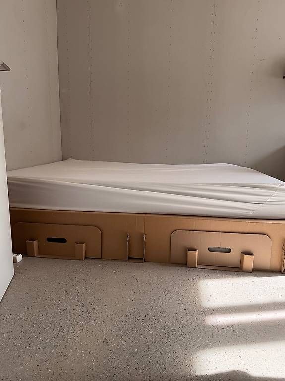 Letti: Kartonbett mit Schubladen  – Usato da Basel venduto da raf_f6wb 1