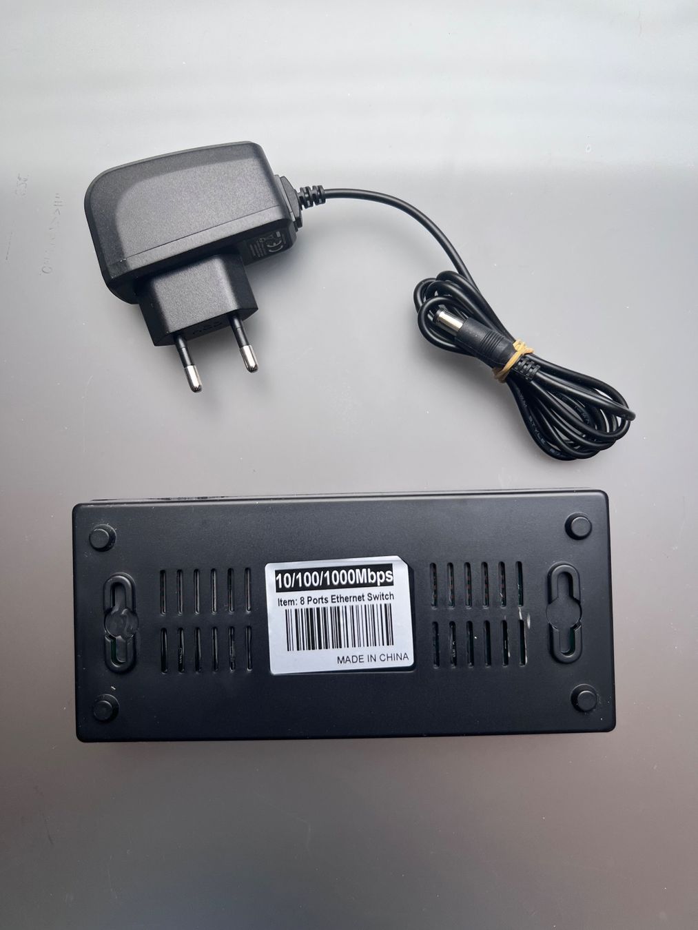 Hub & Switch: Gigabit Switch – Usato da Root venduto da Tech-Nick 4