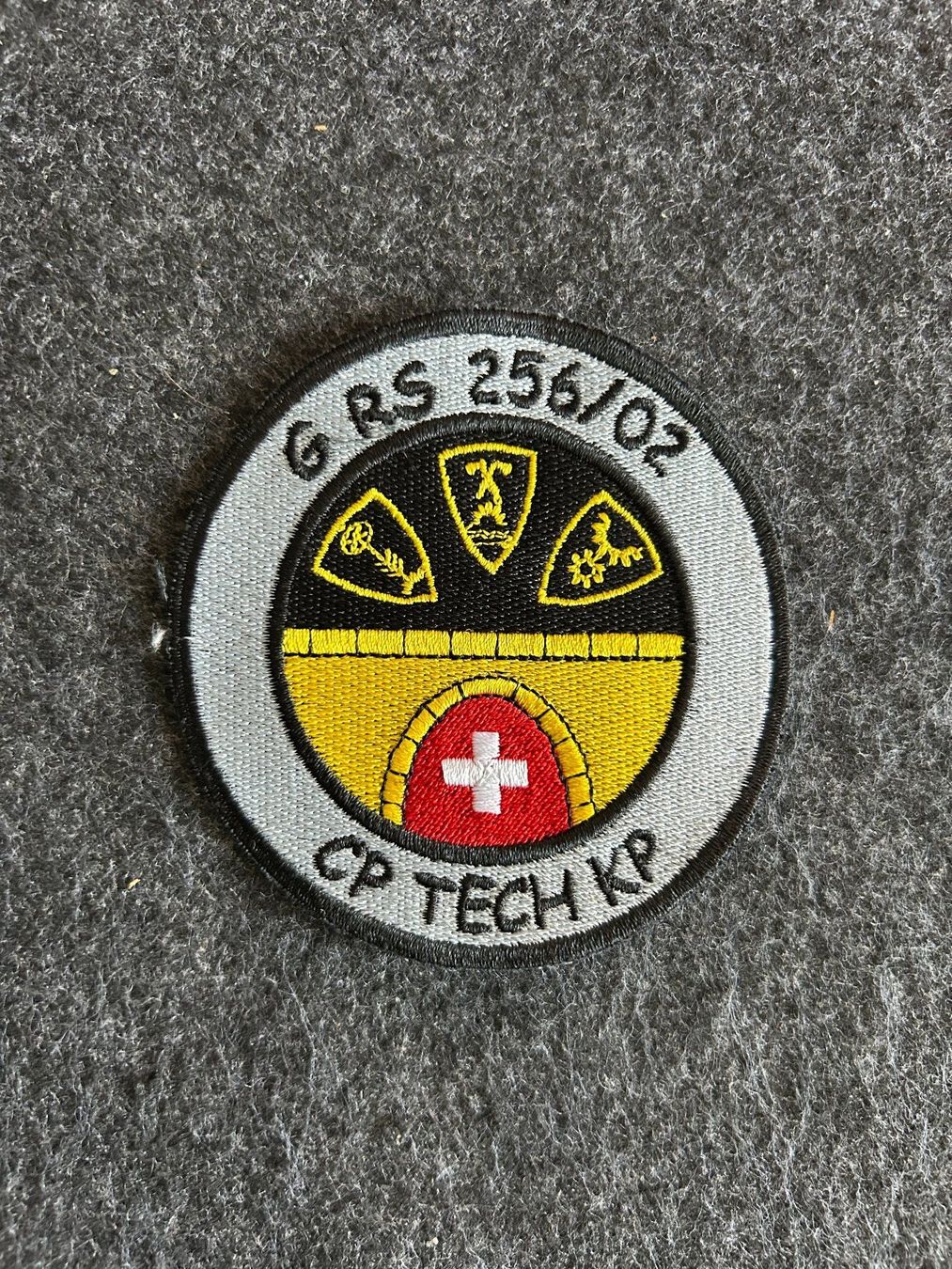 Schweizer Armee Plaketten & Abzeichen: Patch A95, G RS 256/02 Cp Tech Kp – Gebraucht aus Berikon von DGC-1995