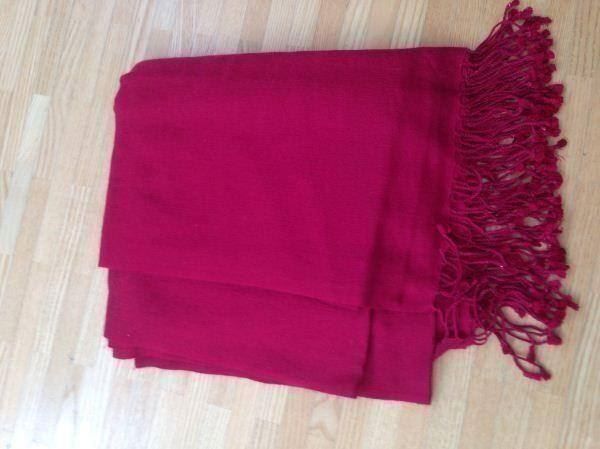 Foulard & Sciarpe: Pashmina (rot) NEU – Nuovo (secondo la descrizione) da Basel venduto da SAF