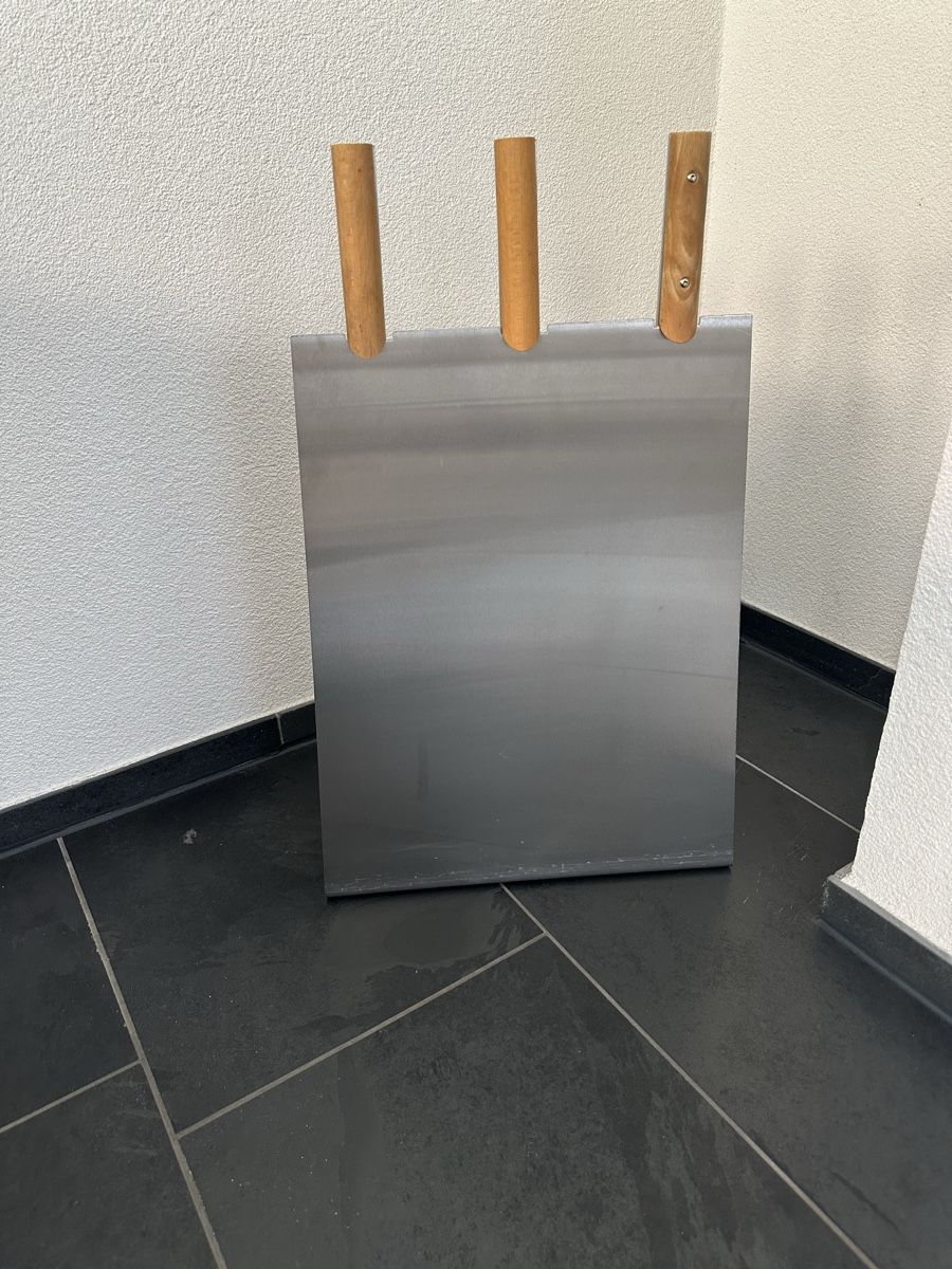Cheminée: Moderne Cheminée Garnitur + Holzkorb – Gebraucht aus Erlenbach ZH von Kerli1