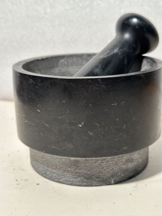 Mortier avec pilon en granit (Gebraucht) in Lausanne für CHF 20 – mit ...