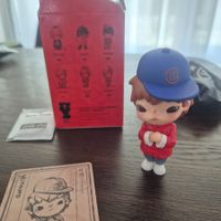 Hirono × CLOT Series Figures von Pop Mart