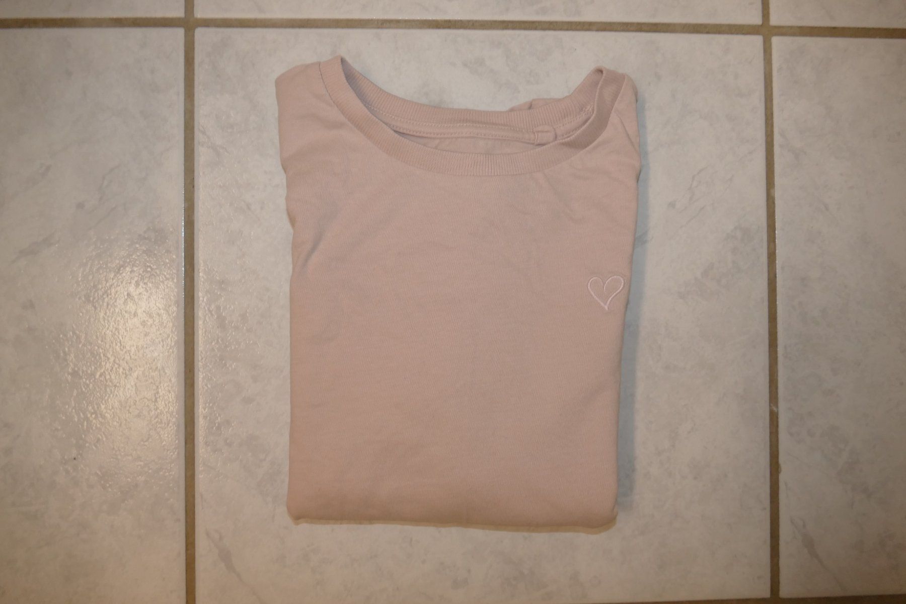 C&A Camicette, T-shirt & Top: C&A: Langarm T-Shirt Gr. 140 – Usato da Niederhasli venduto da Flash32