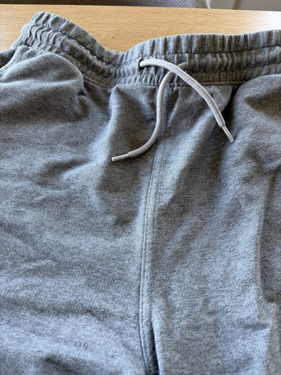 Pantaloni: Trainerhose grau, L – Usato da speicher venduto da danicole 2
