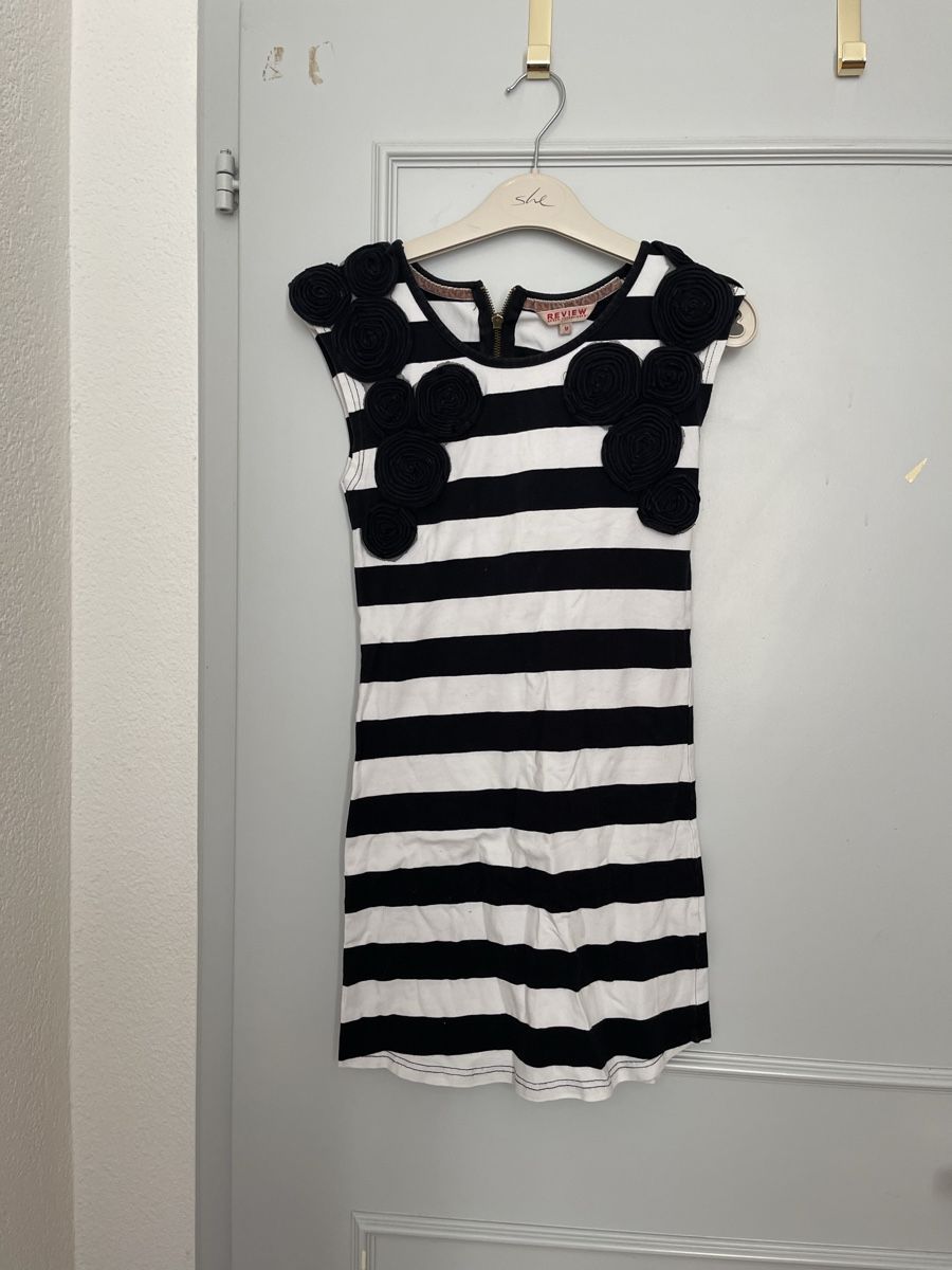 Vestiti: Kleid von Review – Usato da Zürich venduto da liz_l6f7