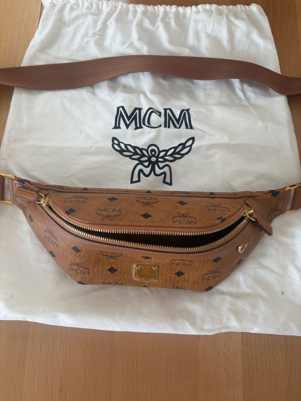 Mcm Borse: Gürteltasche MCM neu! – Nuovo (secondo la descrizione) da Langenthal venduto da NathiK