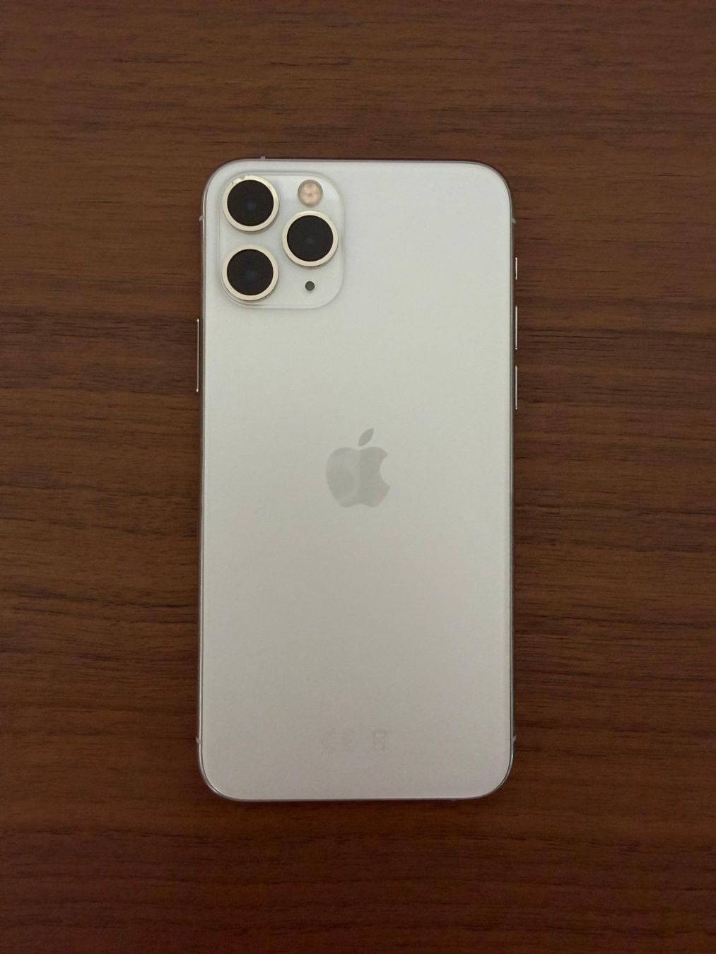 Apple Telefoni cellulari / Smartphones: IPhone 11 Pro 256 GB – Usato da Hünibach venduto da luuk00
