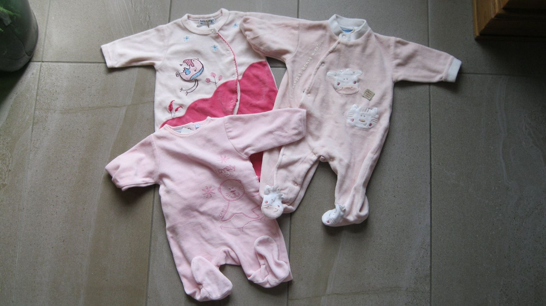 Pigiama & Simili: lot 3 pyjamas taille 62 – Usato da vouvry venduto da -tivoli-