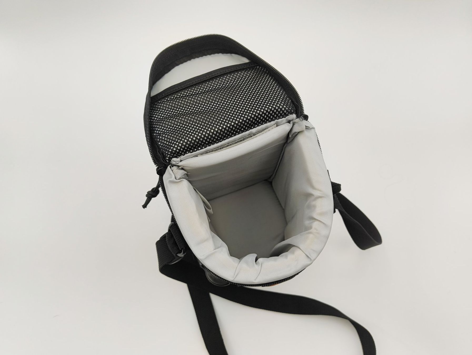 Lowepro Borse: Sacoche d'objectif 11 x 18cm - Lowepro – Usato da Yverdon-les-Bains venduto da Herkot 2