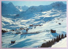 Arosa, Bergkirchli mit Skigebiet 1900 m
