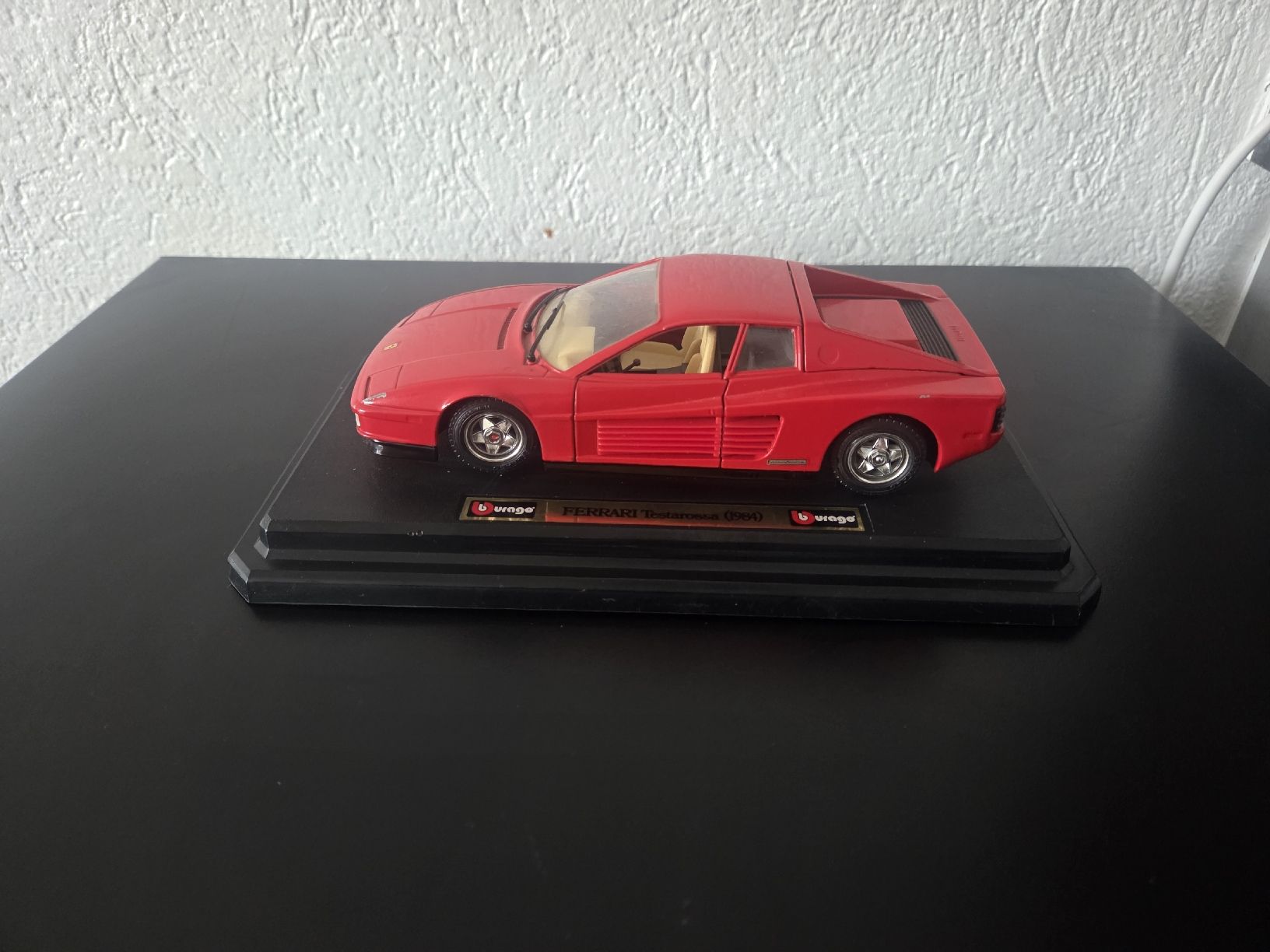 Ferrari Modellini d'auto: ferrari testarossa 1:16 – Usato da Delémont venduto da Lolopop01