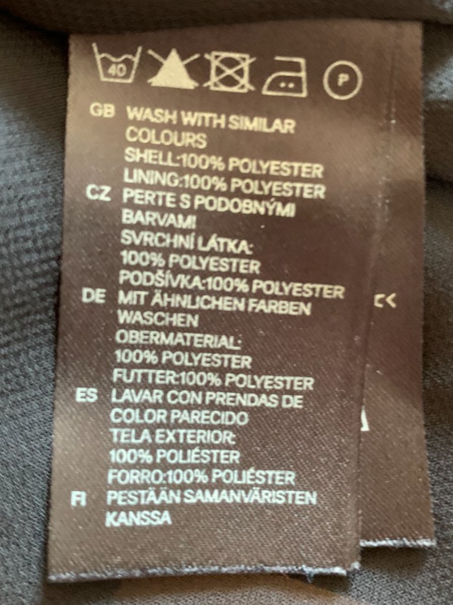 H&M Vestiti: H&M Damen Kleid, Gr. 42, Schwarz – Usato da Worb venduto da farben20zauber 5