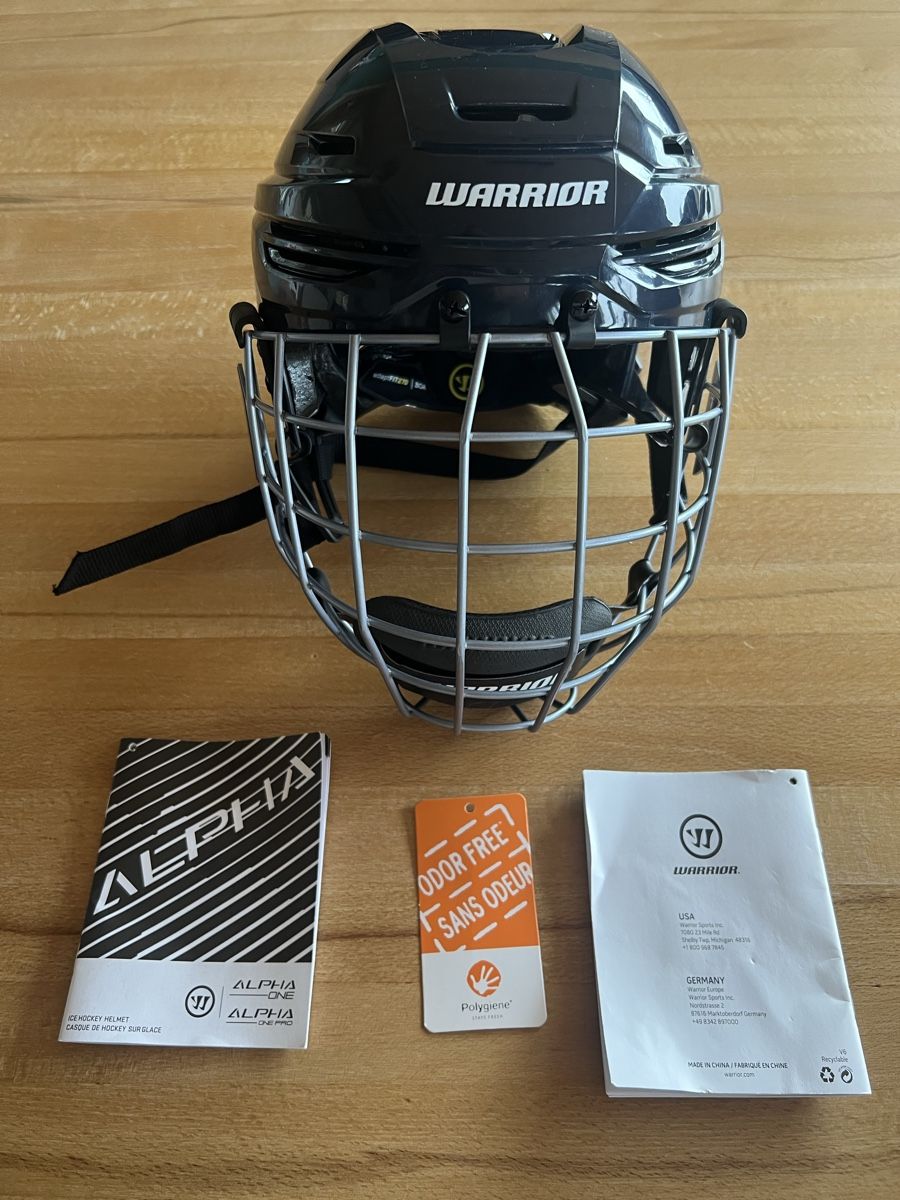 Caschi: Warrior Alpha One Pro Eishockeyhelm, Grösse S/P, Neu! – Nuovo e nell'imballaggio originale da Madiswil venduto da Thekus