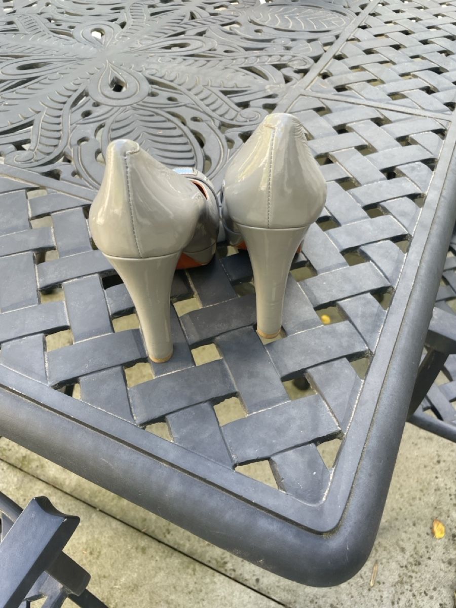 Marc Jacobs Scarpe da donna: Marc Jacobs Schuhe grau Lack gr 39 – Nuovo (secondo la descrizione) da Zürich venduto da eddiekaterblau 2