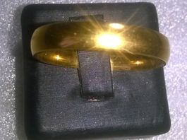 RING EDELSTHAL VERGOLDET ,,,GLANZIG